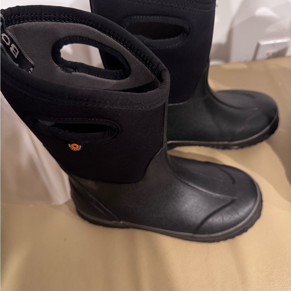 Bogs Kids Black Winter Boots